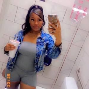 Meet your Posher, Jade